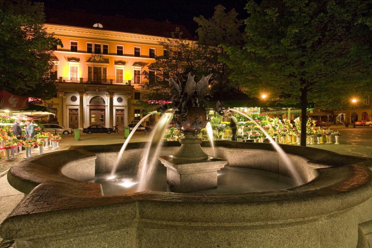 Solny Square Aparthotel Wroclaw Exterior photo